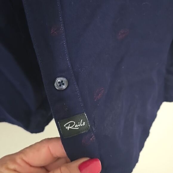 Rails Navy Kiss Me Rocsi Metallic Lip Print Size medium - Picture 5 of 10